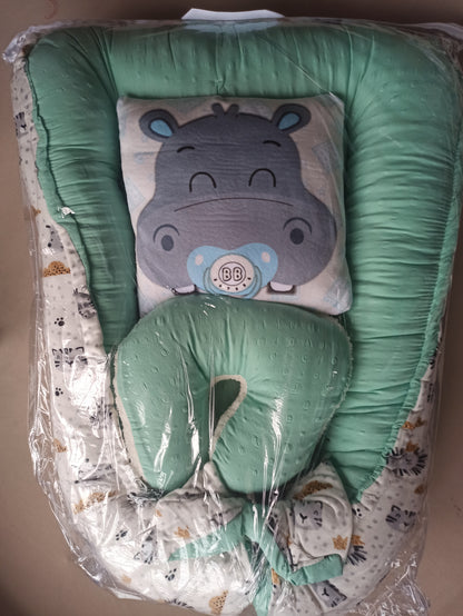 Nido con 2 almohadas