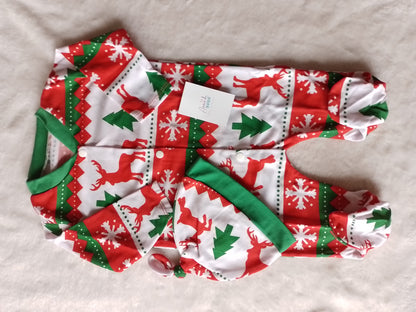 Pijama bebé navidad. Enteriza y gorro
