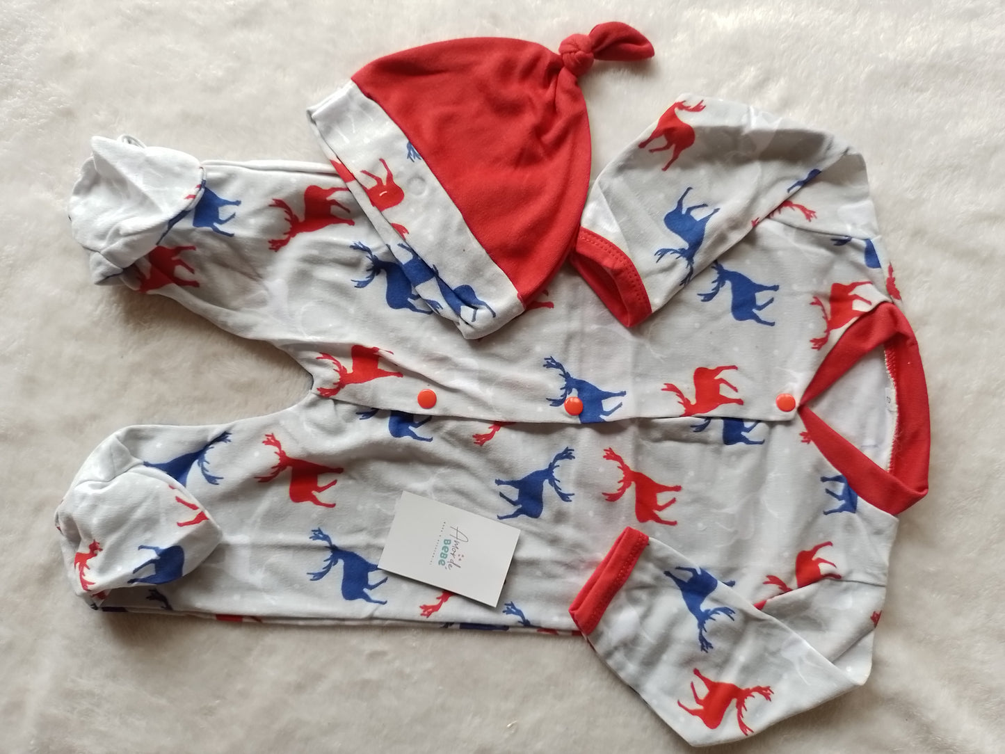 Pijama bebé navidad. Enteriza y gorro