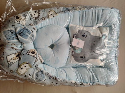 Nido con 2 almohadas