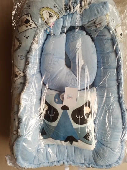 Nido con 2 almohadas