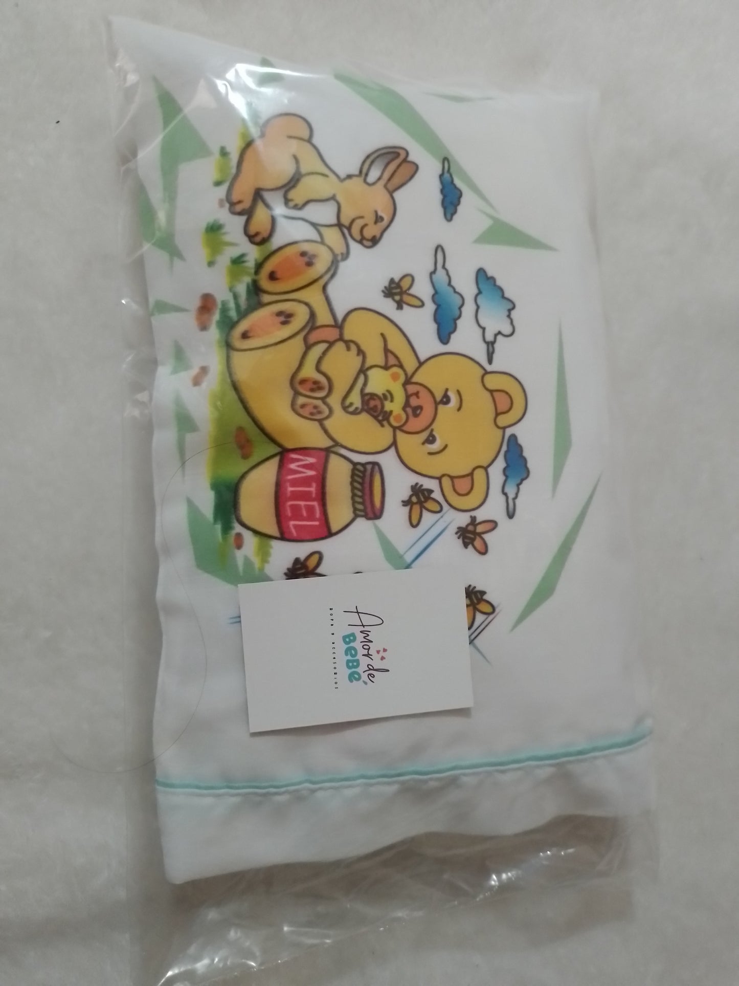 Almohada con funda antialegica