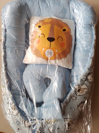 Nido con 2 almohadas