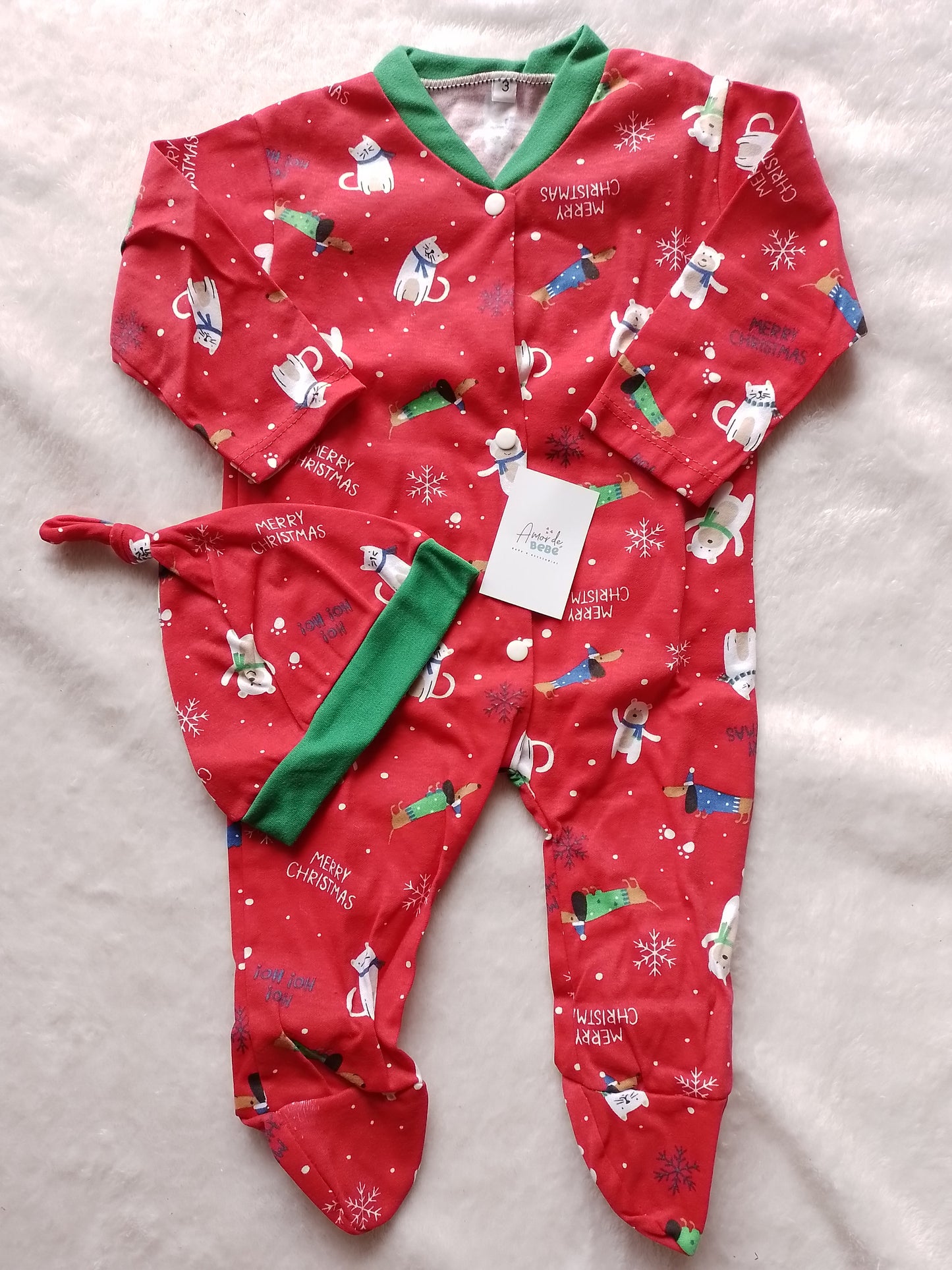 Pijama bebé navidad. Enteriza y gorro